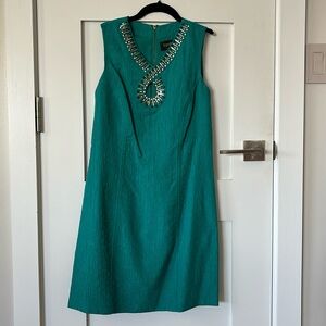 laundry BY SHELLI SEGAL Textured Crepe Sleeveless Dress with Embellished Collar